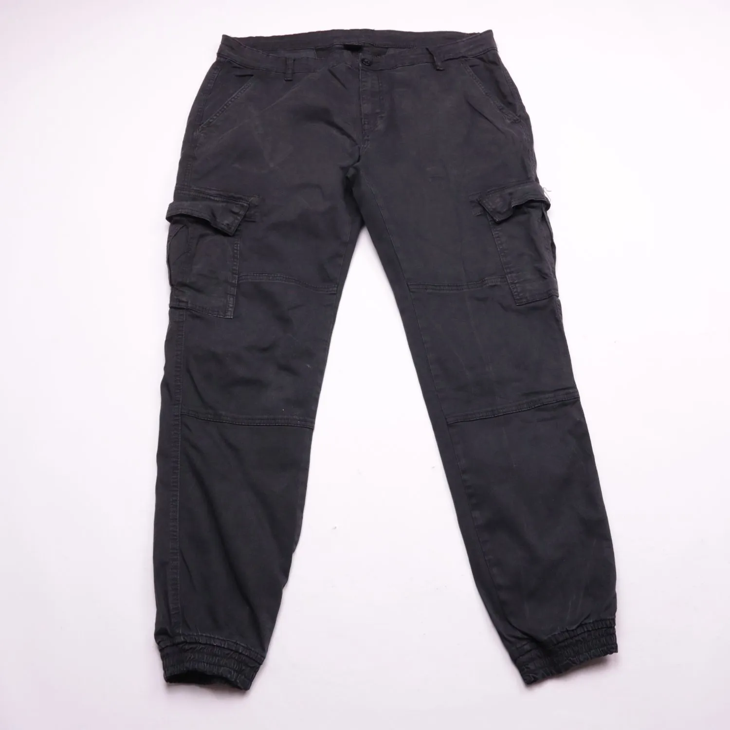 Чёрные брюки карго Urban Classics с боковыми карманами, размер 48 (M)